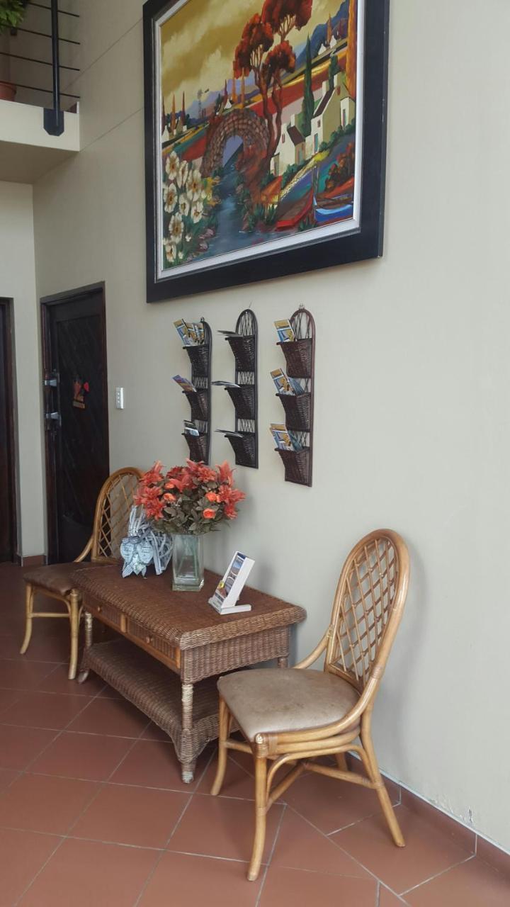 Kleines Nest Bed And Breakfast Walvis Bay Bagian luar foto